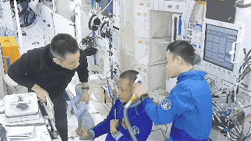 1711866993121950.gif 5.gif